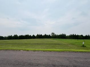 2072 E Boulder Ridge Dr, Watertown, SD 57201