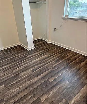 4th image of 321 S Bengal Rd