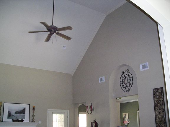 5th image of 11631 Glenwood Cir