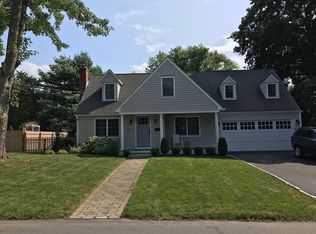 157 Henry St, Fairfield, CT 06824