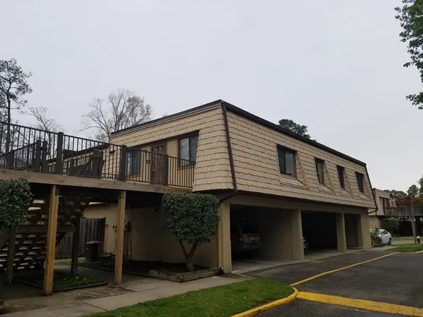 1515 Monterry Pl, Newport News, VA 23608