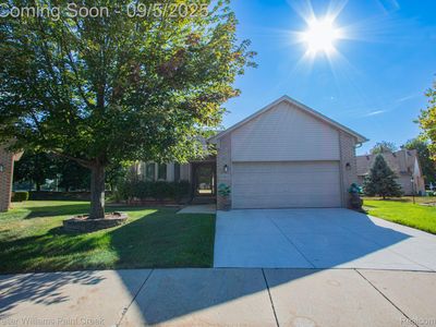 17917 Pointe Ct, Clinton Township, MI, 48038