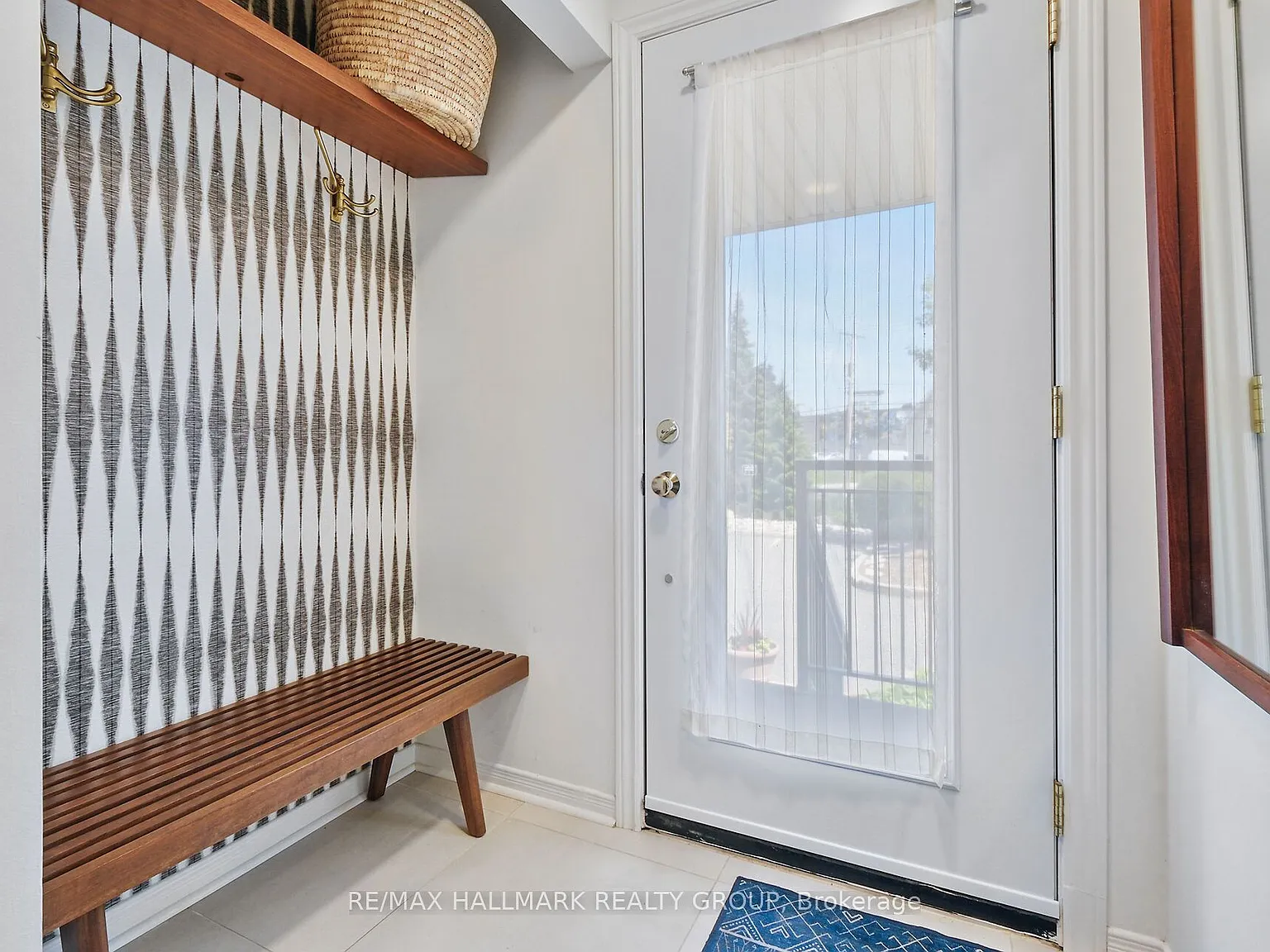 2 bed, $2,900 — Photo 1