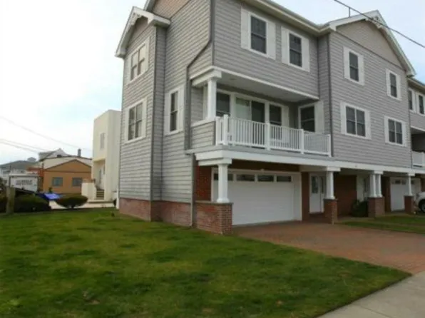 34 S Madison Ave, Margate, NJ 08402