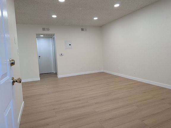 2nd image of 221 W Elm Ave APT M