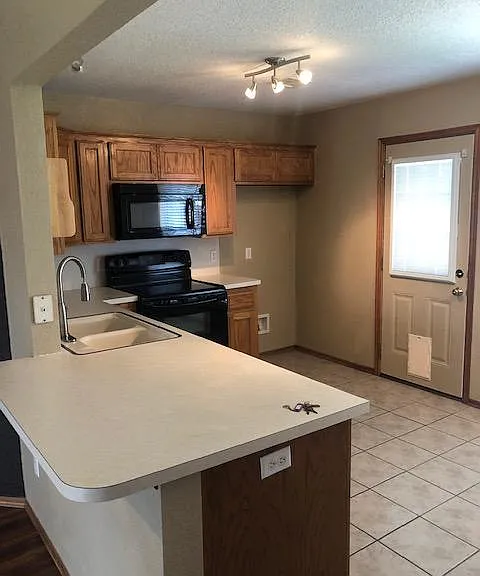 6029 SE 84th Pl — Photo 4