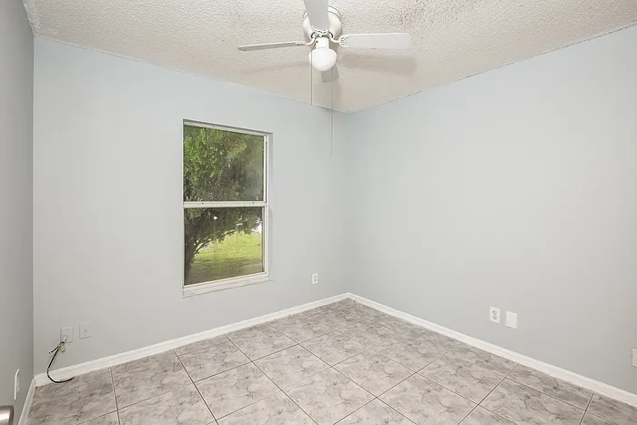 3313 Cypress Point Cir — Photo 11
