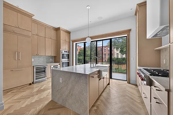 Kitchen, photo 1