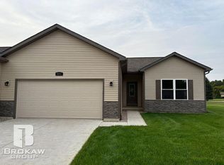 3371 Meadowridge Ct #107, Davison, MI 48423