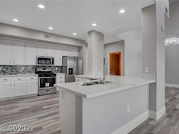 3rd image of 32 E Serene Ave