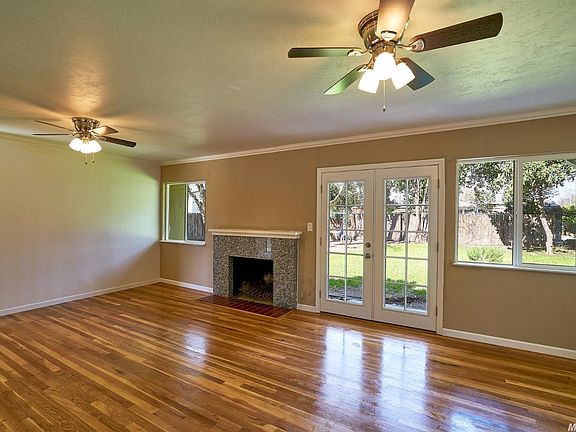 4th image of 211 E Longview Ave