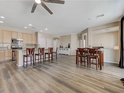 9218 Avon Park Ave, Las Vegas, NV, 89149