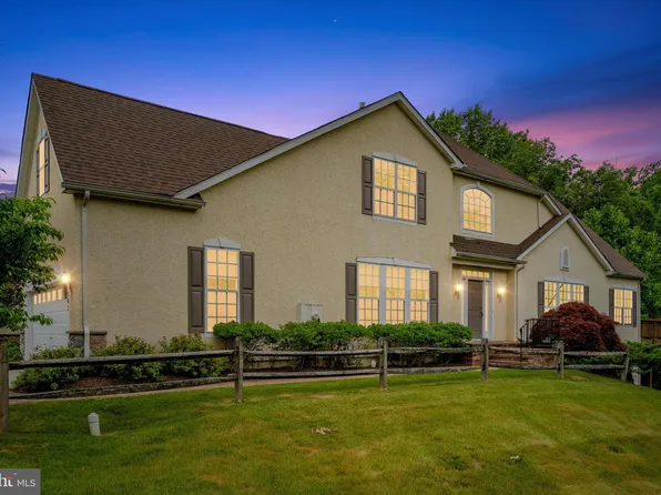 103 McConkey Dr, Washington Crossing, PA 18977