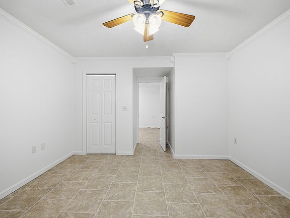 3rd image of 5502 Hill Ct Unit B