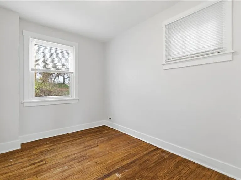 2721 Pyramid Ave — Photo 13