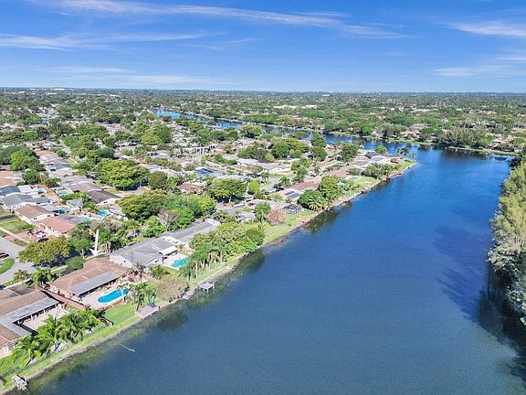 5th image of 1931 NW 104th Avenue
