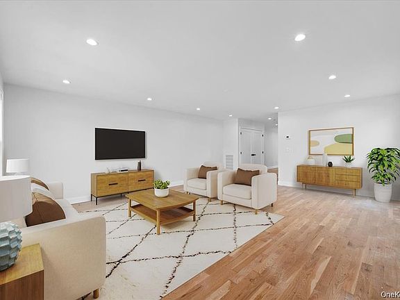 2nd image of 97 Thurton Pl #2