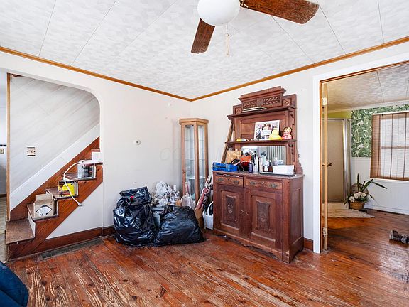 5th image of 26501 Rock St