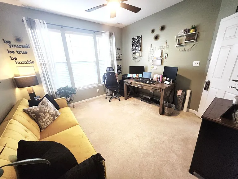 1422 Independence Blvd — Photo 17