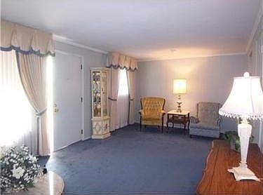 3rd image of 88 Montclair Dr