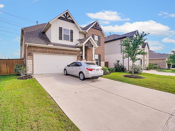 3rd image of 24758 Levante Dr