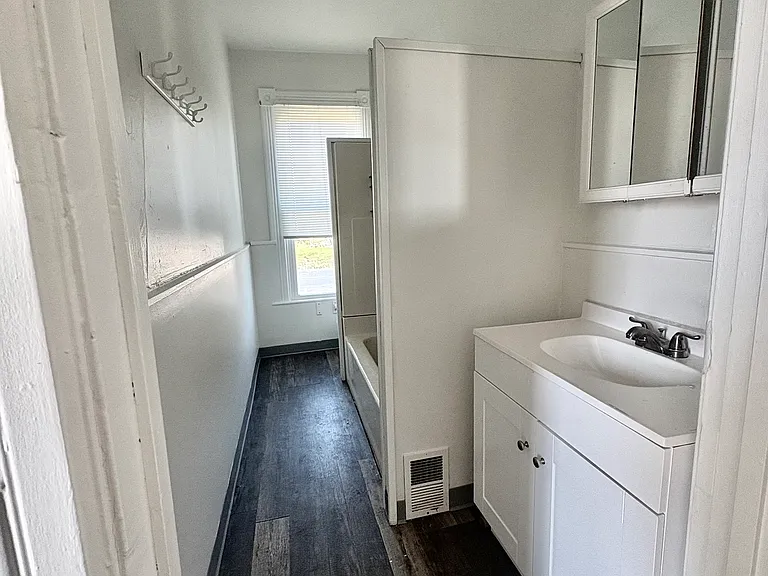 318 W Pike St #2 — Photo 4