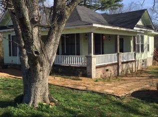 1723 Melrose Rd, Como, MS 38619