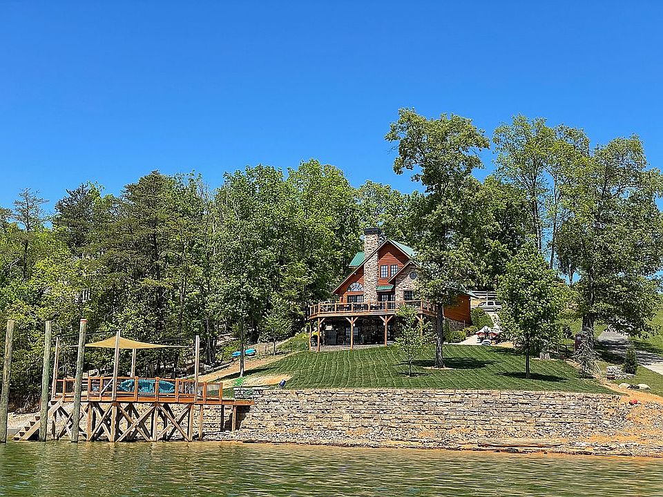 1st image of 590 Bonnevista Dr