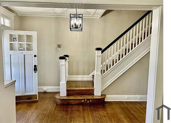 2413 N Pulaski St — Photo 1