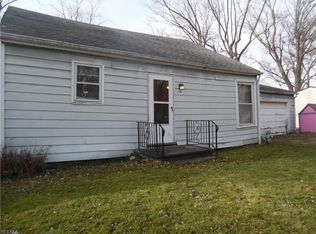 1466 3rd St, Lakemore, OH 44250