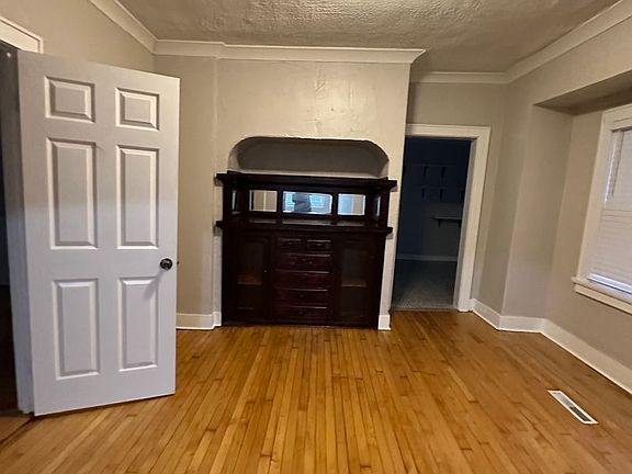 3rd image of 2474A N Fratney St #D01f7bac0