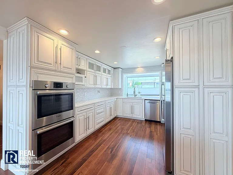 1726 N Jackson Ave — Photo 4
