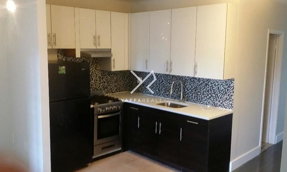 1st image of 943 Herkimer St #3C