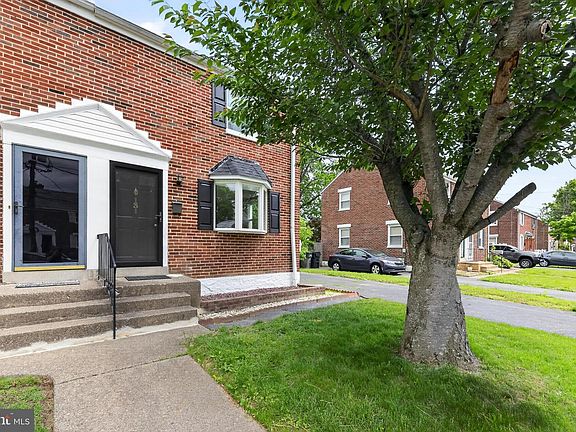 3rd image of 131 Tennessee Ave