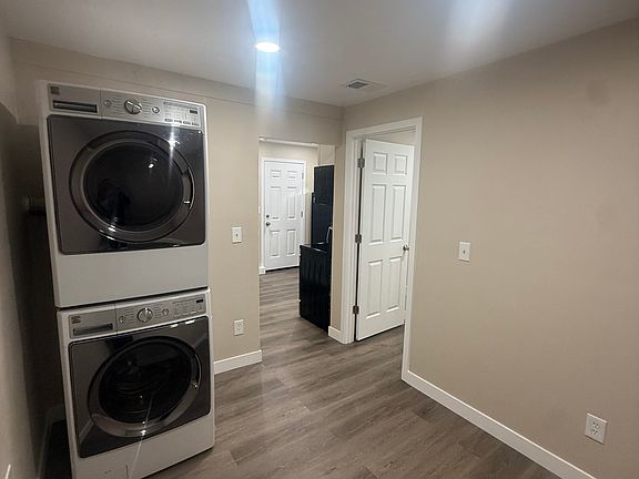 4th image of 3479 W 48th Ave #B