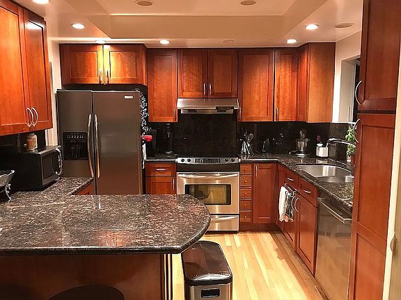2nd image of 534 Cringle Dr