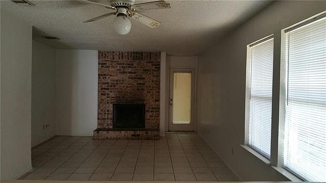 1st image of 522 McQueary St