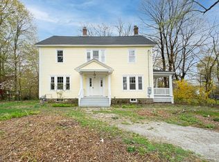 794 School St, Webster, MA 01570