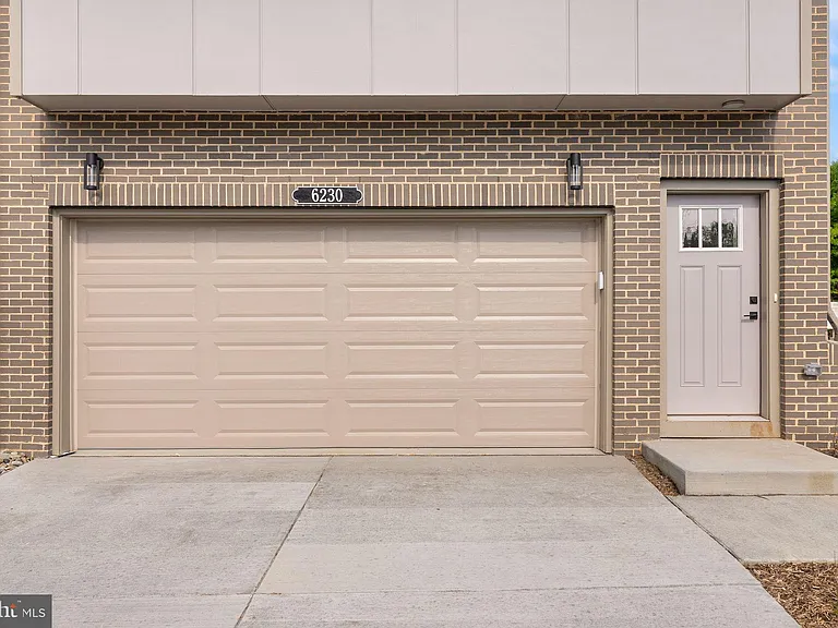 6230 Folly Ln — Photo 8
