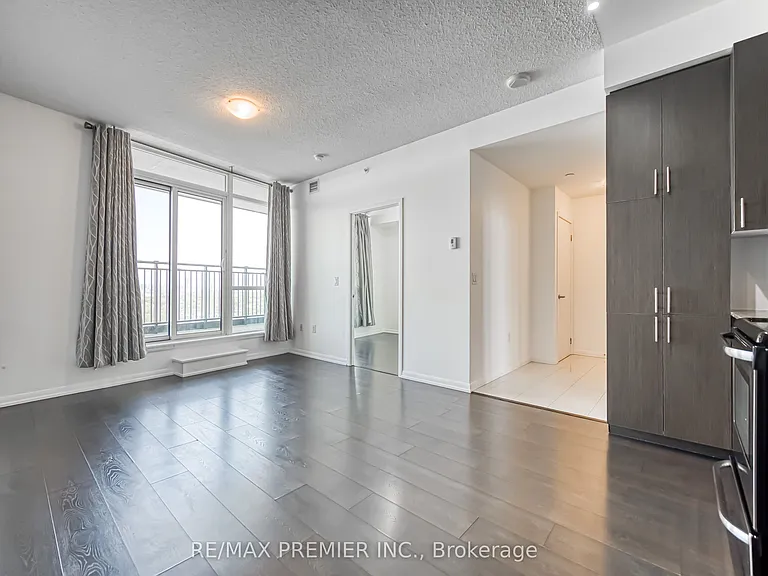 800 Lawrence Ave W #2013 — Photo 12