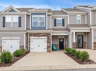 607 Santa Clara Dr, Asheville, NC 28806