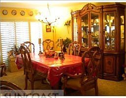 3rd image of 2801 Valencia Ln W