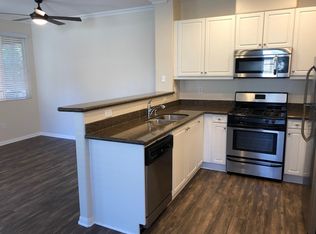 10910 Evening Creek Dr E APT 27, San Diego, CA 92128