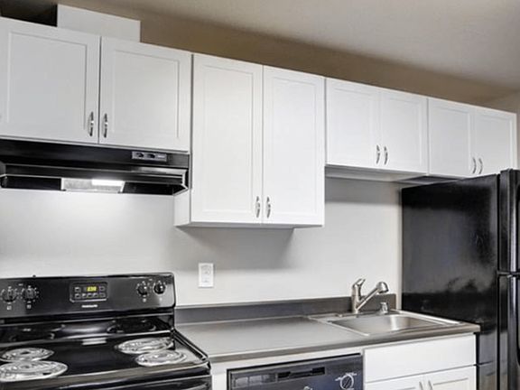 5th image of 2325 S 96th St #2321-0200