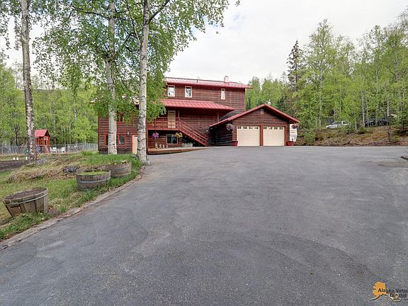 3rd image of 14011 Knob Hill Dr