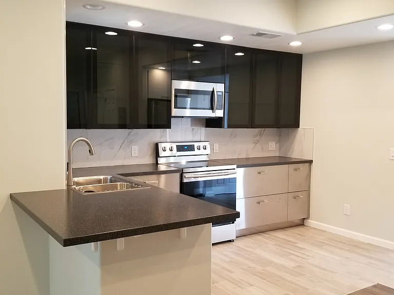 343 Mae St — Photo 8