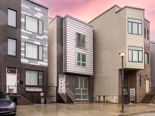 930 N Marshall St, Philadelphia, PA 19123