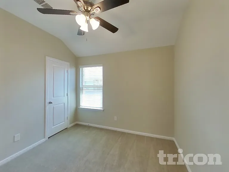 10020 Poinsett Way — Photo 23