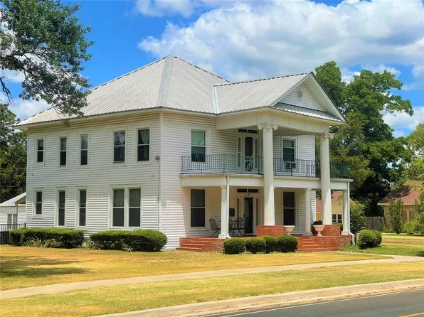 702 S 9th Ave, Teague, TX 75860