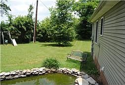 5th image of 1294 Barry Ln